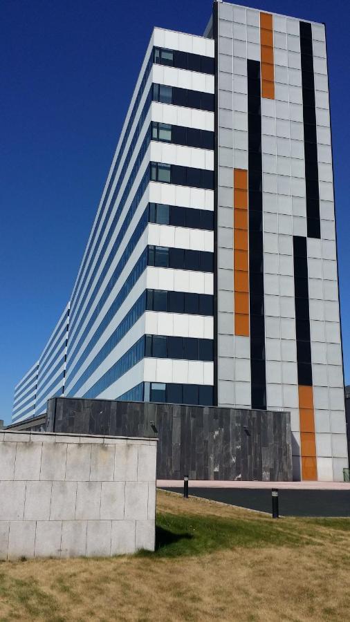 Apartamentos Chevere Rojo-Huca Oviedo Bagian luar foto