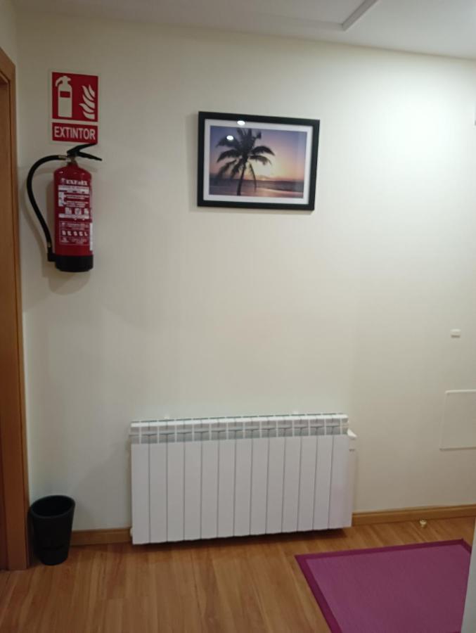 Apartamentos Chevere Rojo-Huca Oviedo Bagian luar foto