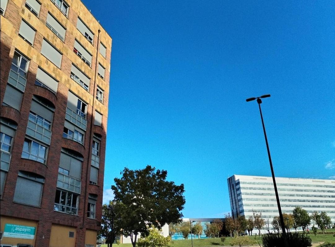 Apartamentos Chevere Rojo-Huca Oviedo Bagian luar foto